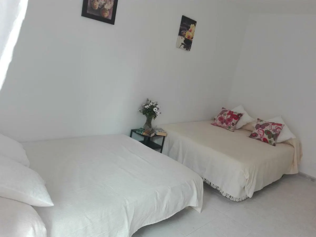 Estudio Sagitario Benalmádena 0*,